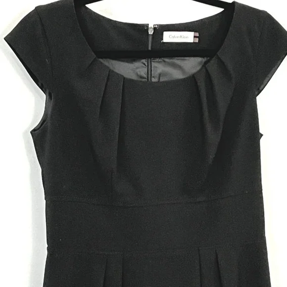 Calvin Klein Women's Size 4 LBD Minimalist Classic Feminine Career Office Siren - Picture 2 of 11